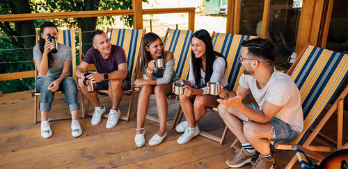 Pros and Cons of Corporate Retreats + Common Mistakes