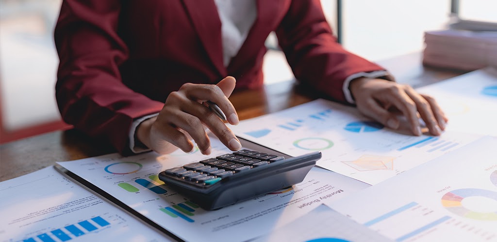 How to Calculate Compa-Ratio for Fair Pay Decisions