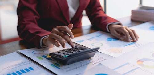 How to Calculate Compa-Ratio for Fair Pay Decisions