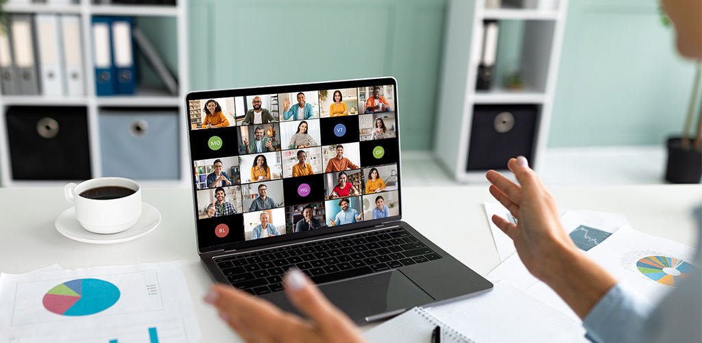 Synchronous vs Asynchronous Training for Remote Teams